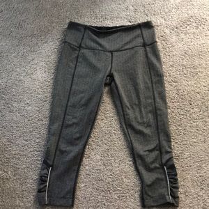 Cropped Mondetta yoga pants